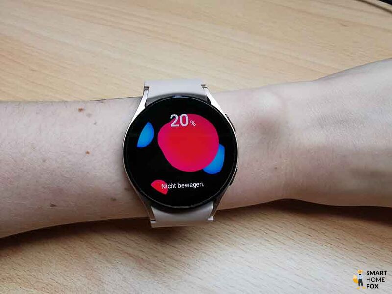 Вы можете увидеть, как измеряется уровень насыщения кислородом на часах Samsung Galaxy Watch 4.